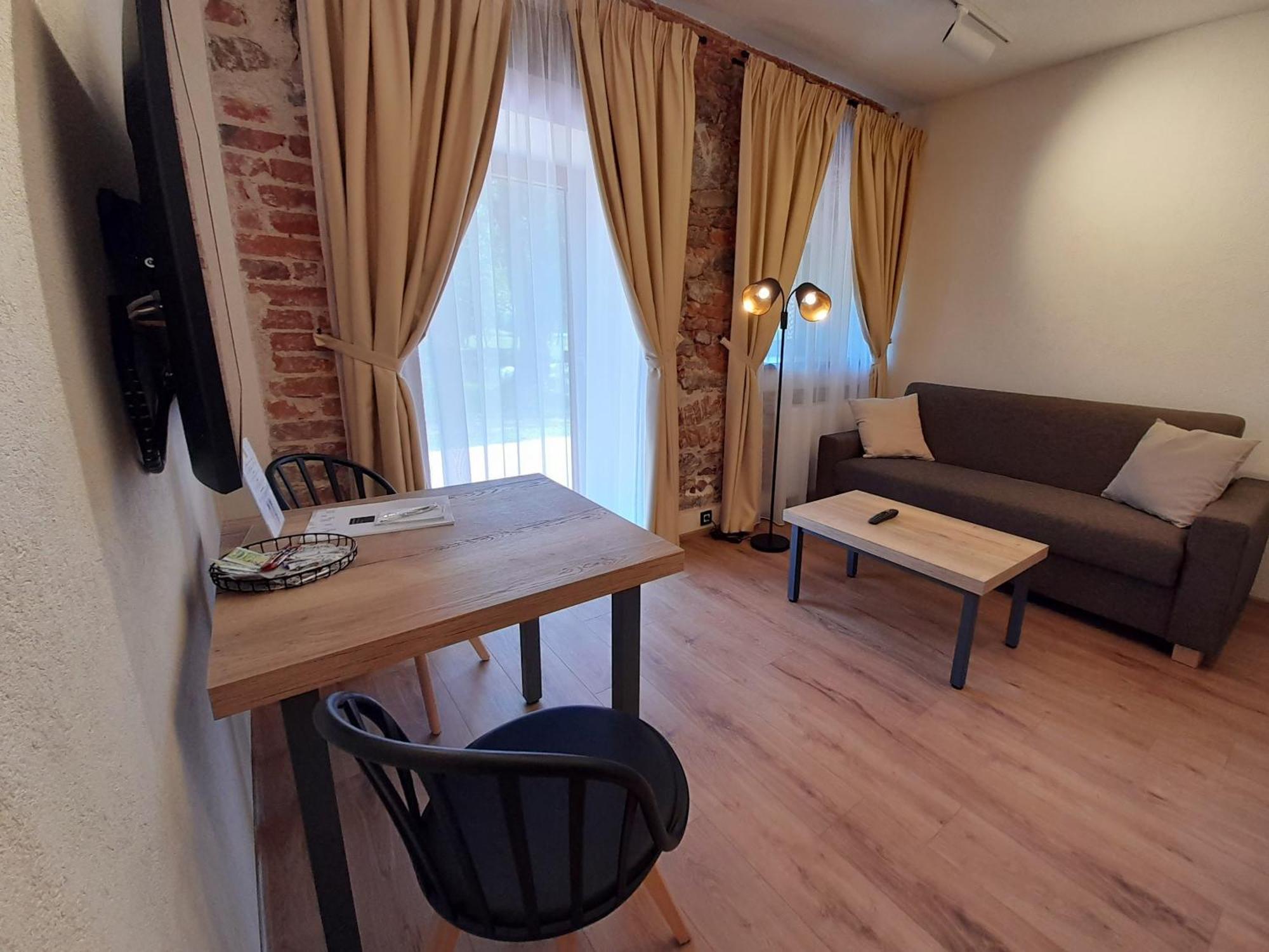 Residence Tvrz Skocice Kültér fotó