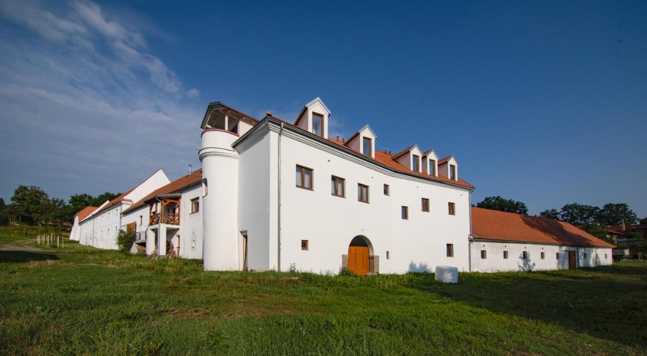 Residence Tvrz Skocice Kültér fotó