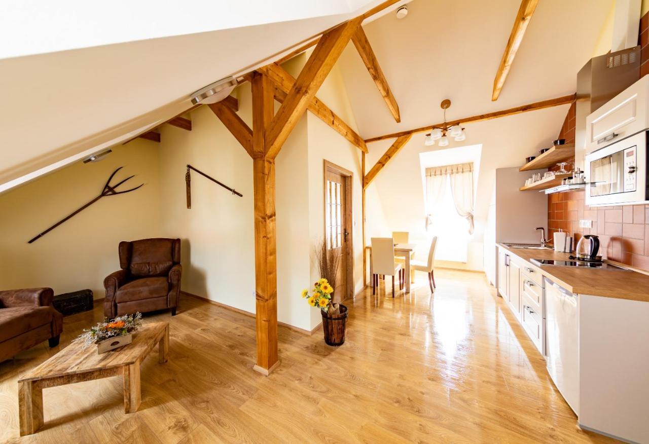 Residence Tvrz Skocice Kültér fotó