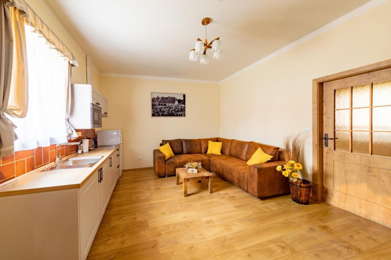 Residence Tvrz Skocice Kültér fotó
